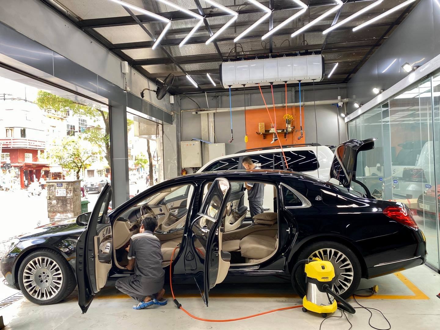 Quá tải dịch vụ chăm sóc, tân trang xe dịp cận Tết Quá tải dịch vụ chăm sóc, tân trang xe dịp cận Tết