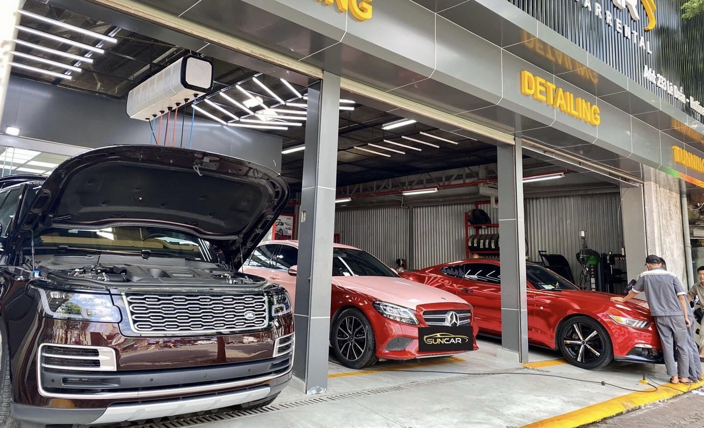 Quá tải dịch vụ chăm sóc, tân trang xe dịp cận Tết Quá tải dịch vụ chăm sóc, tân trang xe dịp cận Tết