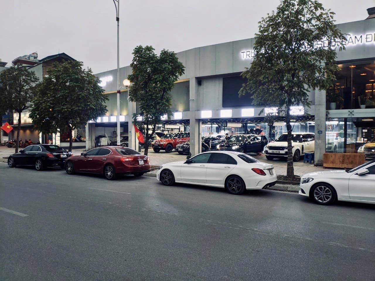 Quá tải dịch vụ chăm sóc, tân trang xe dịp cận Tết Quá tải dịch vụ chăm sóc, tân trang xe dịp cận Tết