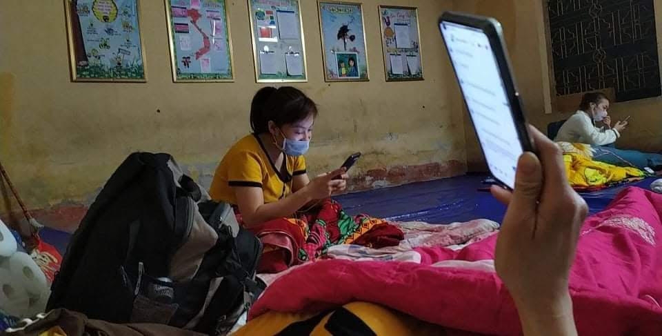 Công nhân khủng hoảng tinh thần vì lo nhiễm Covid-19 tại một công ty ở Hải Dương Công nhân khủng hoảng tinh thần vì lo nhiễm Covid-19 tại một công ty ở Hải Dương