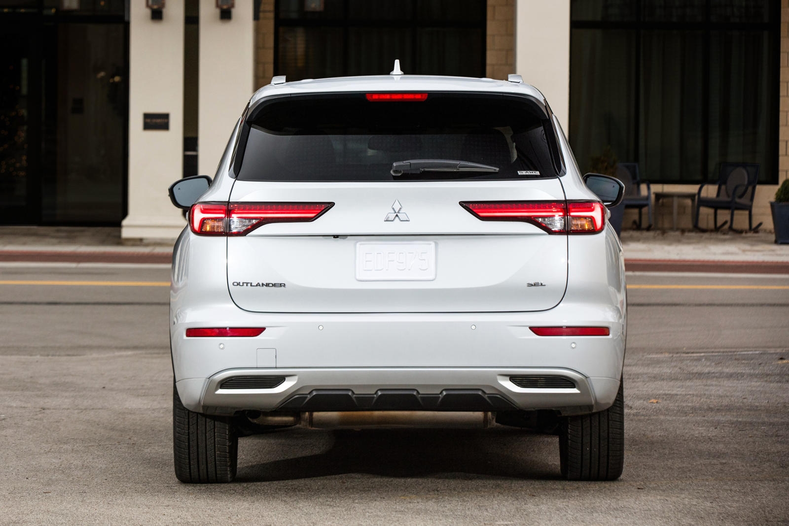 Mitsubishi Outlander 2022 hoàn toàn mới chính thức xuất hiện (editing) Mitsubishi Outlander 2022 hoàn toàn mới chính thức xuất hiện (editing)