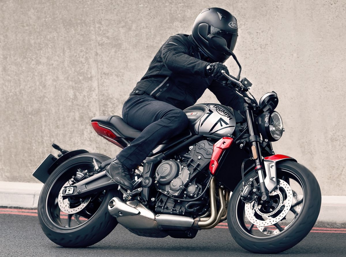 Triumph Trident 2021 ra mắt tại Malaysia, chờ ngày về Việt Nam Triumph Trident 2021 ra mắt tại Malaysia, chờ ngày về Việt Nam