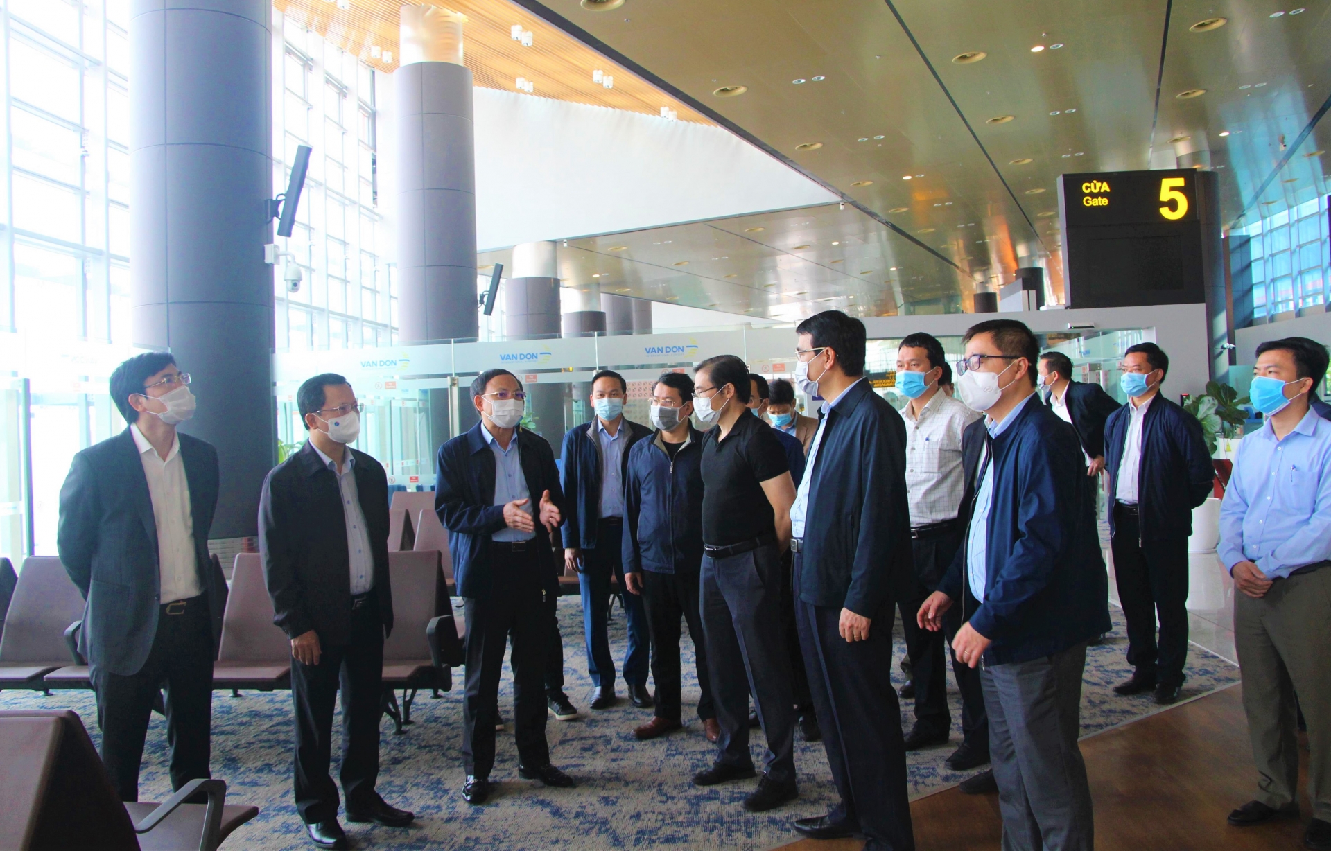Bí thư Quảng Ninh Nguyễn Xuân Ký kiểm tra, khảo sát tại sân bay Vân Đốn (3)