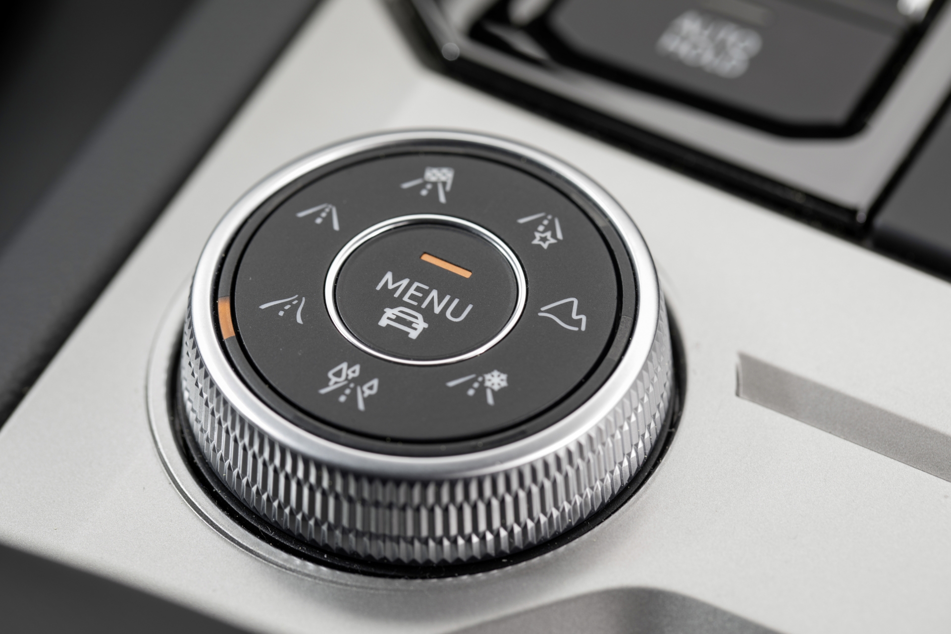 Tìm hiểu hệ dẫn động 4 bánh toàn thời gian 4MOTION Tìm hiểu hệ dẫn động 4 bánh toàn thời gian 4MOTION