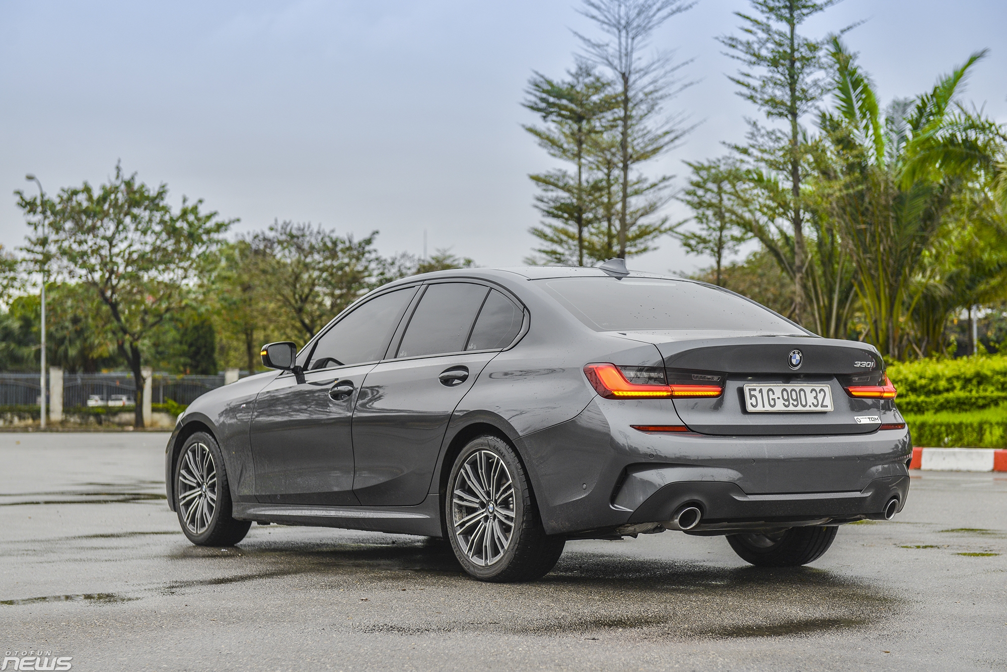 BMW 330i siêu lướt độ 250 triệu bán lại ngang giá xe mới bmw 330i sieu luot do 250 trieu ban lai ngang gia xe moi