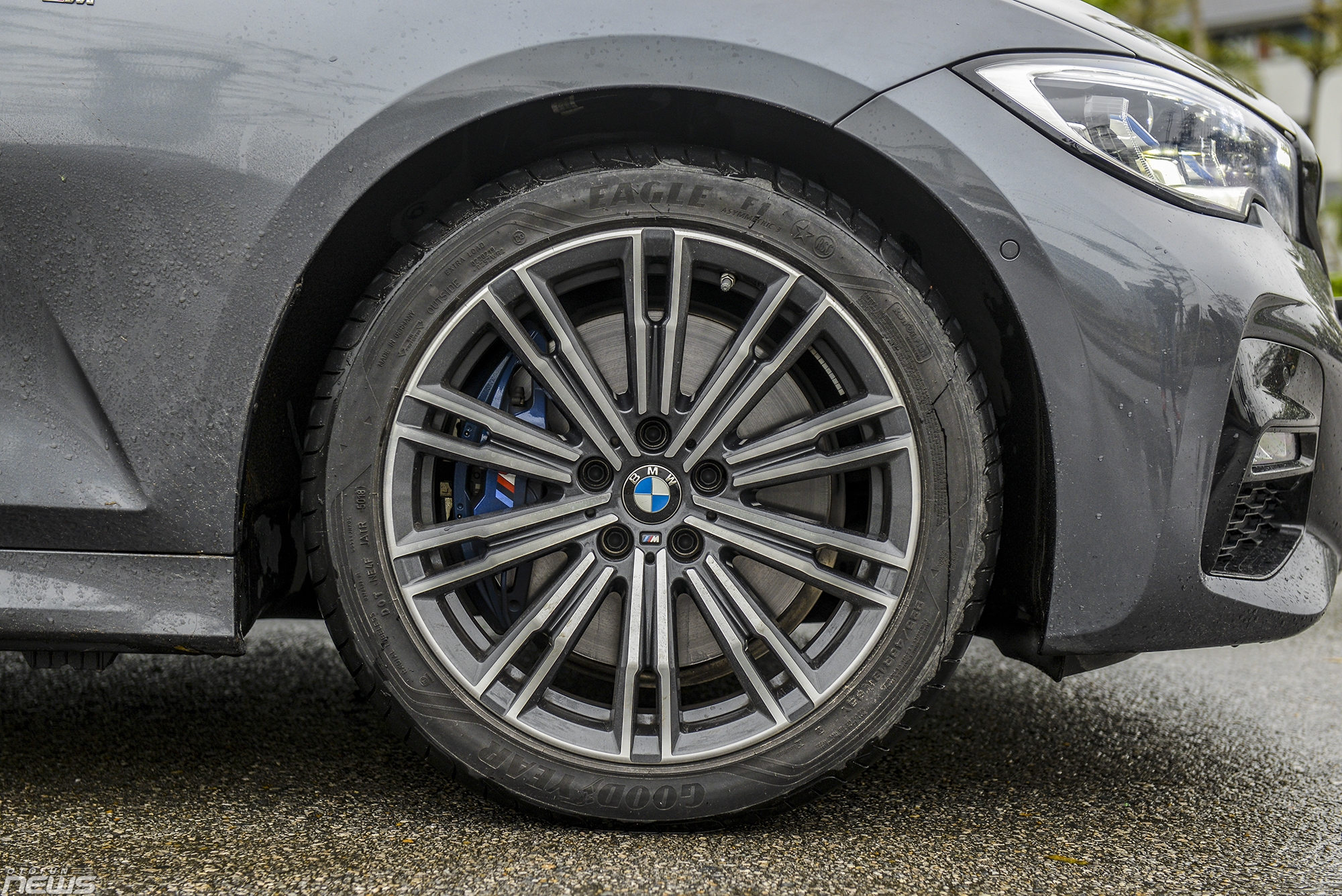 BMW 330i siêu lướt độ 250 triệu bán lại ngang giá xe mới bmw 330i sieu luot do 250 trieu ban lai ngang gia xe moi