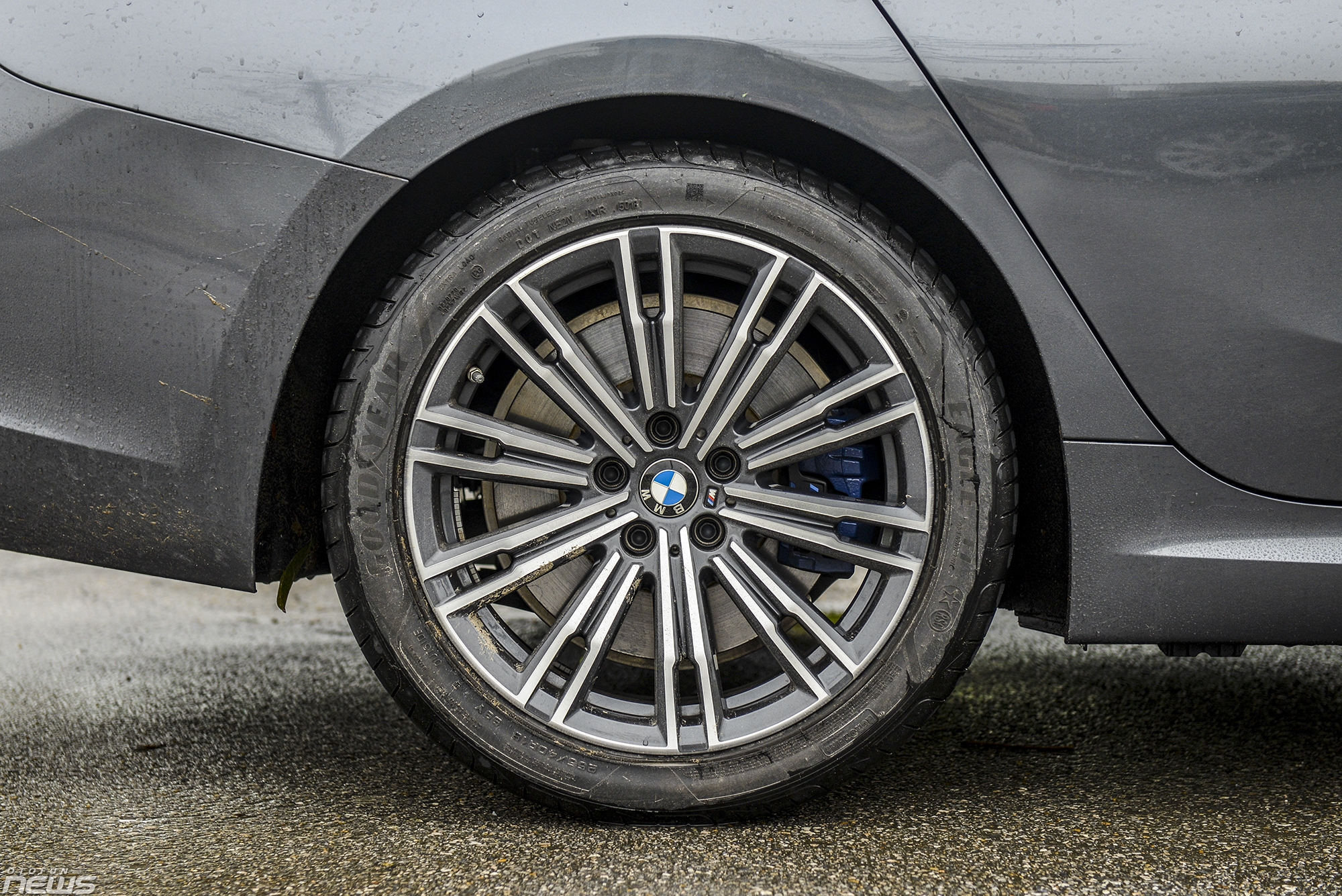 BMW 330i siêu lướt độ 250 triệu bán lại ngang giá xe mới bmw 330i sieu luot do 250 trieu ban lai ngang gia xe moi