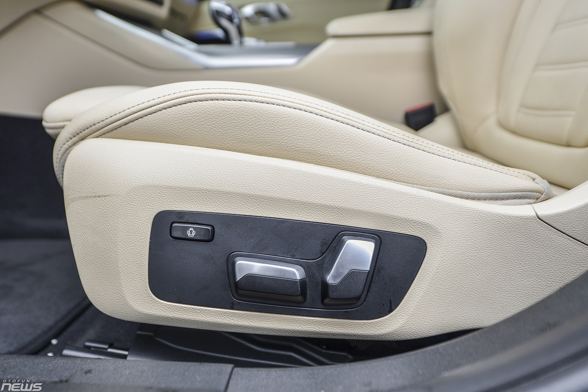 BMW 330i siêu lướt độ 250 triệu bán lại ngang giá xe mới bmw 330i sieu luot do 250 trieu ban lai ngang gia xe moi