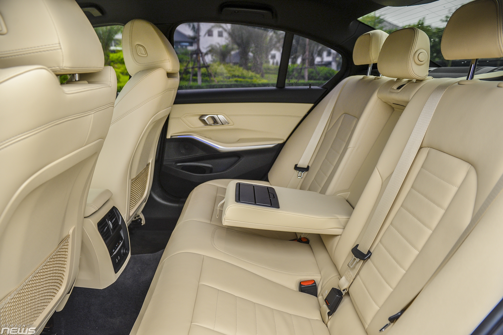 BMW 330i siêu lướt độ 250 triệu bán lại ngang giá xe mới bmw 330i sieu luot do 250 trieu ban lai ngang gia xe moi