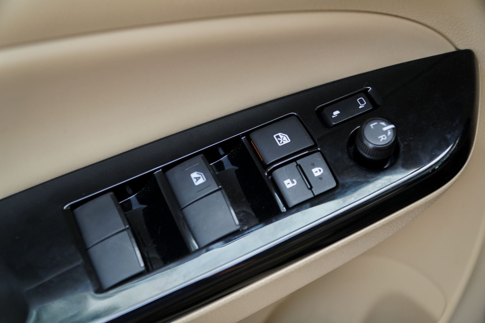 Toyota Vios G 2020 - toyota vios g 2020 xe quoc dan them trang bi nhung khong tang gia ban