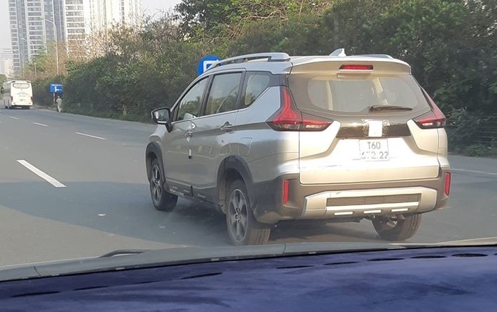 Bắt gặp Mitsubishi Xpander Cross chạy thử trên đường phố Việt Nam bat gap mitsubishi xpander cross chay thu tren duong pho viet nam