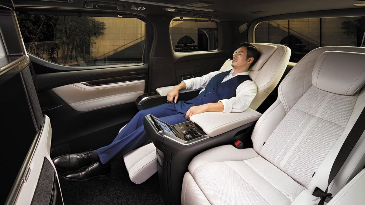 MPV hạng sang Lexus LM ra mắt tại Thái Lan, giá bán từ 4 tỷ đồng mpv hang sang lexus lm ra mat tai thai lan gia ban tu 4 ty dong