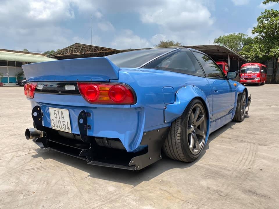 xe the thao mat ech nissan 180sx do than rong tai viet nam