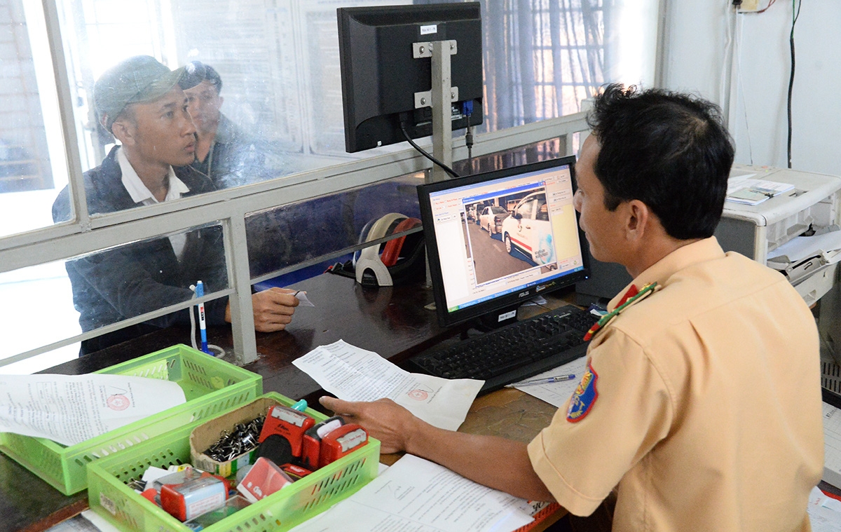 huong dan cac buoc nop phat vi pham giao thong tai nha