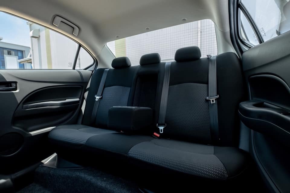 Chi tiết Mitsubishi Attrage số sàn giá 375 triệu chi tiet mitsubishi attrage so san gia 375 trieu