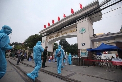 nghi viec khong duoc nhan so bao hiem va chung chi goc thi giai quyet the nao