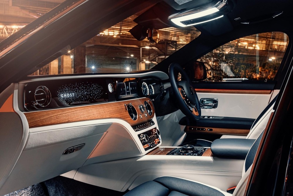 Rolls-Royce Ghost 2021 có mặt tại Thái Lan với mức giá từ 24,8 tỷ đồng