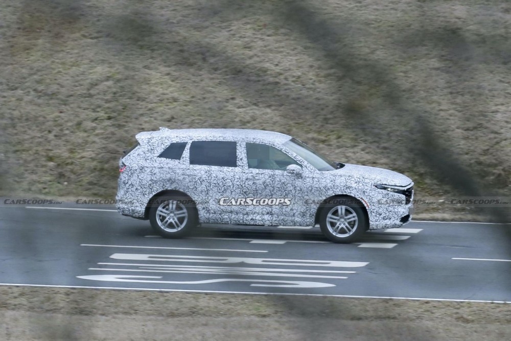 Honda CR-V 2023 lần đầu tiên lộ diện với kích thước lớn Honda CR-V 2023 lần đầu tiên lộ diện với kích thước lớn