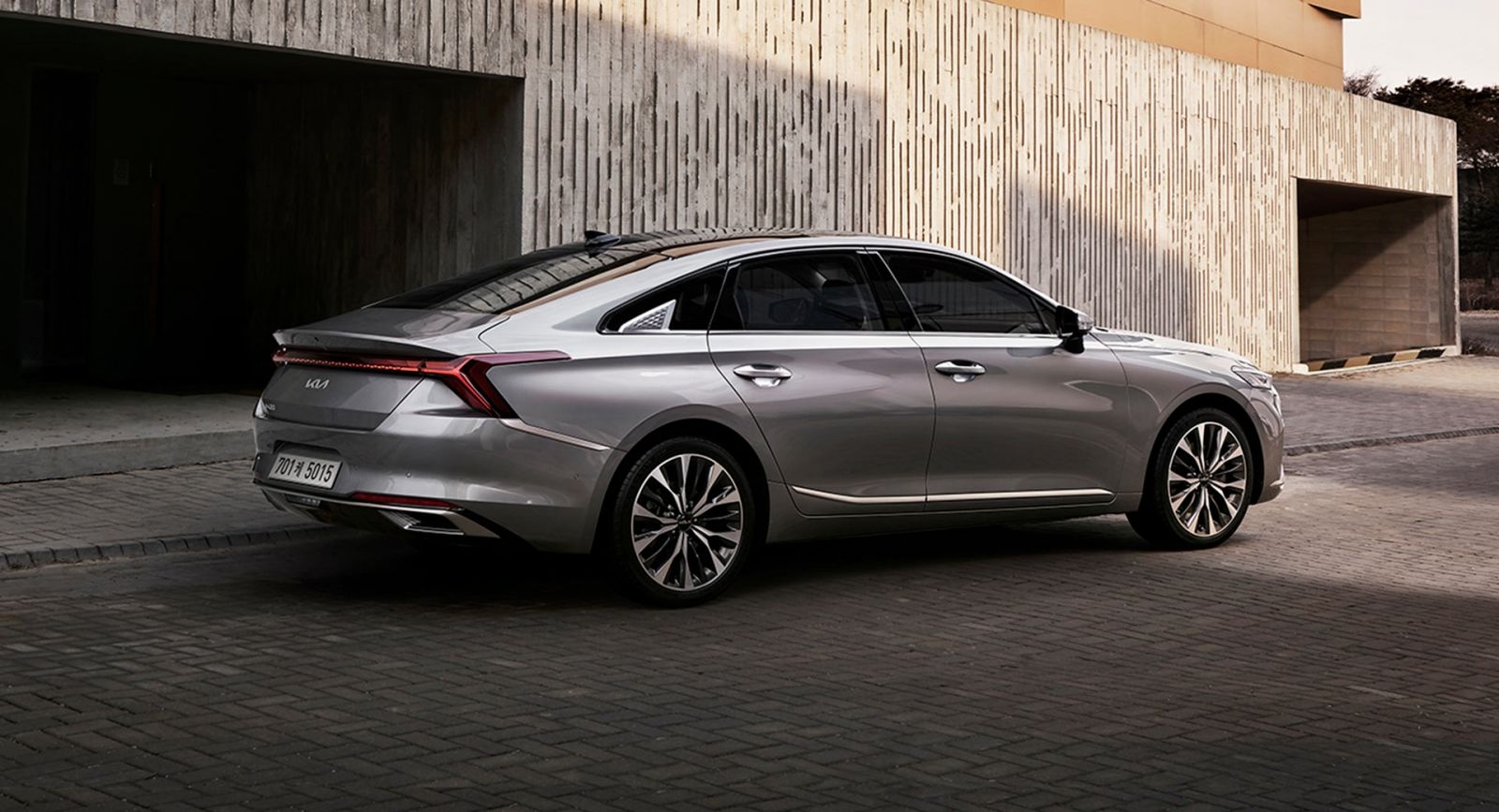 Khám phá nội thất sang trọng trên Kia K8 Khám phá nội thất sang trọng trên Kia K8