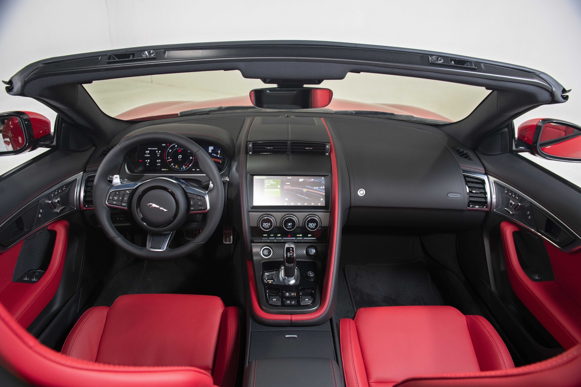 Jaguar F-TYPE 2021 về Việt Nam có giá từ 5,65 tỉ đồng Jaguar F-TYPE 2021 về Việt Nam có giá từ 5,65 tỉ đồng