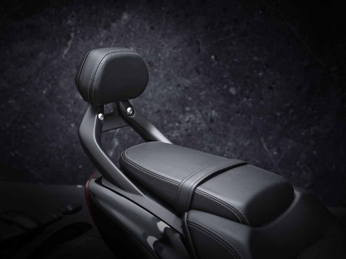 Triumph trình làng bộ đôi Rocket 3 phiên bản giới hạn