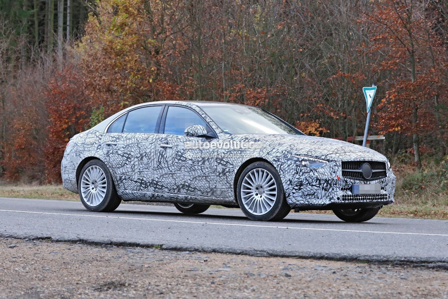 C-Class All-Terrain: Phiên bản offroad hoàn hảo của S-Class C-Class All-Terrain: Phiên bản offroad hoàn hảo của S-Class