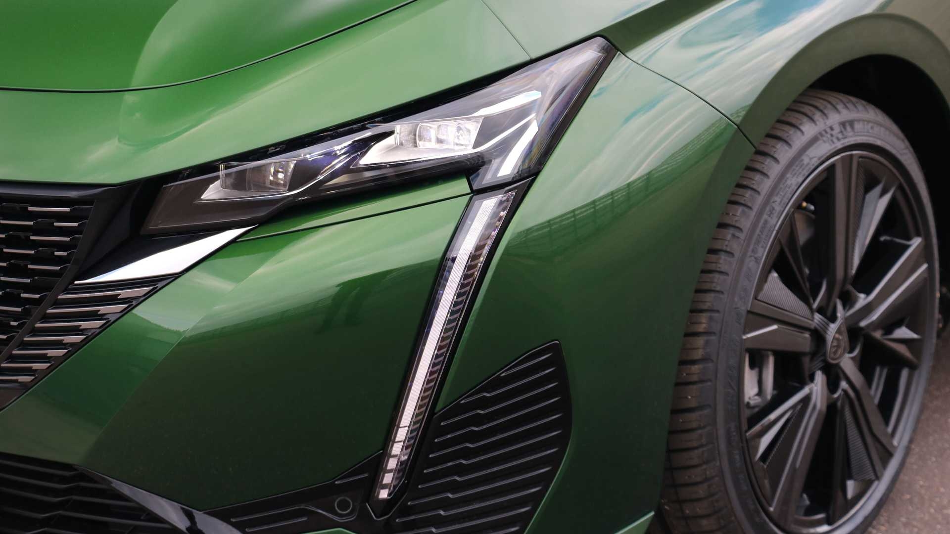 Peugeot 308 ra mắt: 2 tùy chọn động cơ plug-in hybrid