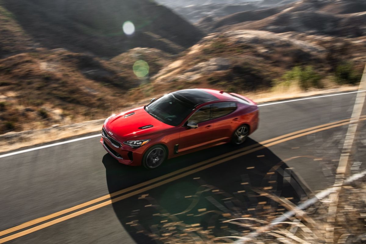 Kia Stinger 2022 ra mắt tại Mỹ