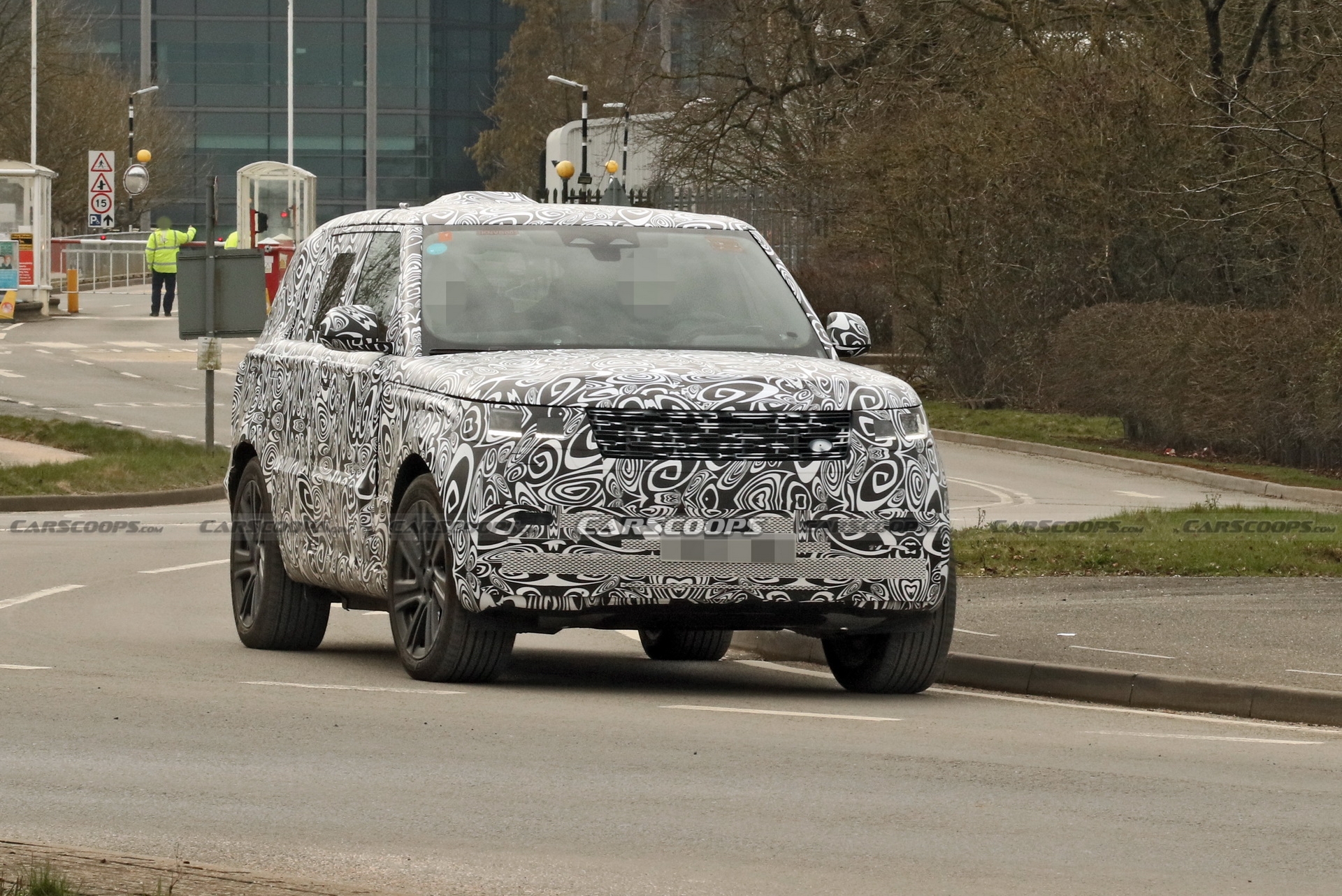 Land Rover phát triển mẫu SUV mới