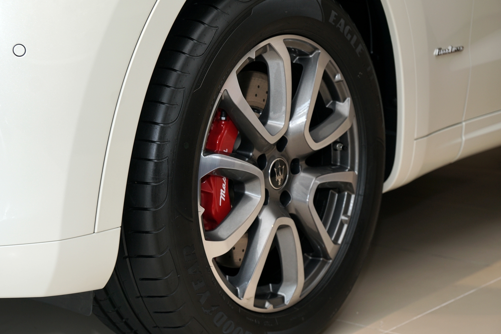 Cận cảnh Maserati Levante GranLusso với nội thất độc nhất Việt Nam Cận cảnh Maserati Levante GranLusso với nội thất độc nhất Việt Nam