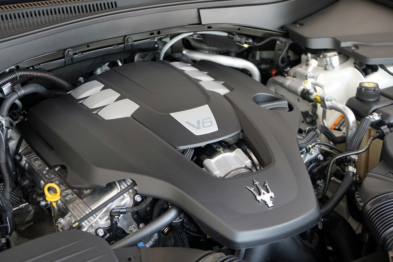 Cận cảnh Maserati Levante GranLusso với nội thất độc nhất Việt Nam Cận cảnh Maserati Levante GranLusso với nội thất độc nhất Việt Nam