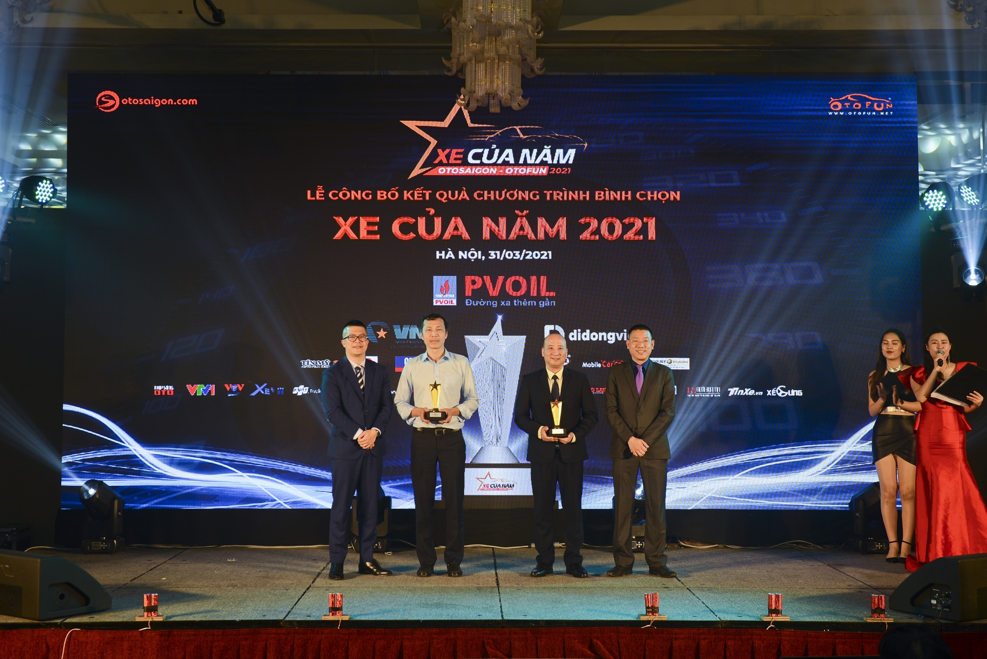 Kia Sorento giành danh hiệu XE CỦA NĂM 2021 Kia Sorento giành danh hiệu XE CỦA NĂM 2021