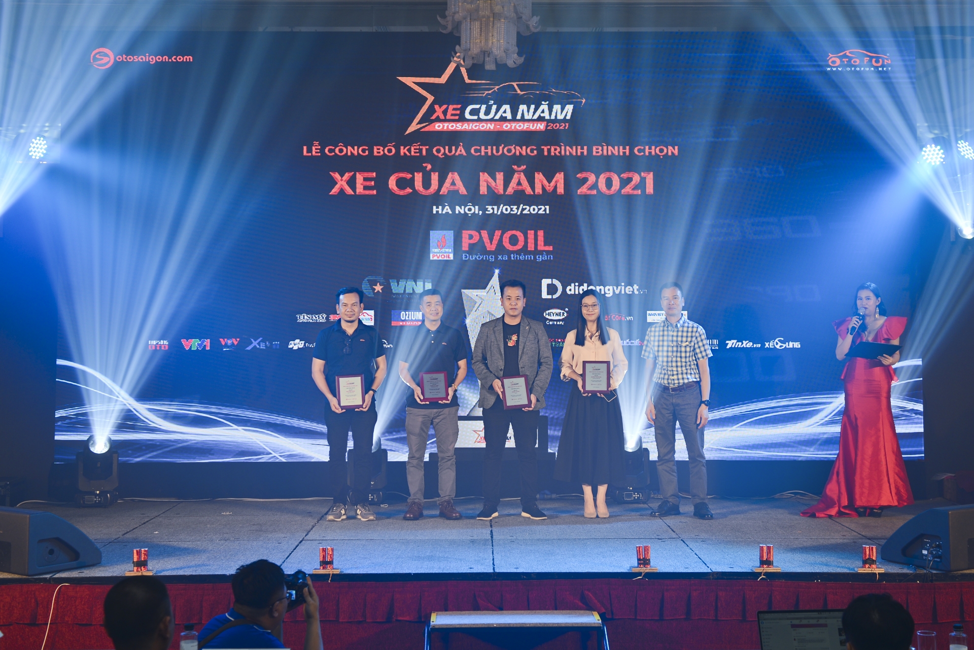 Kia Sorento giành danh hiệu XE CỦA NĂM 2021 Kia Sorento giành danh hiệu XE CỦA NĂM 2021