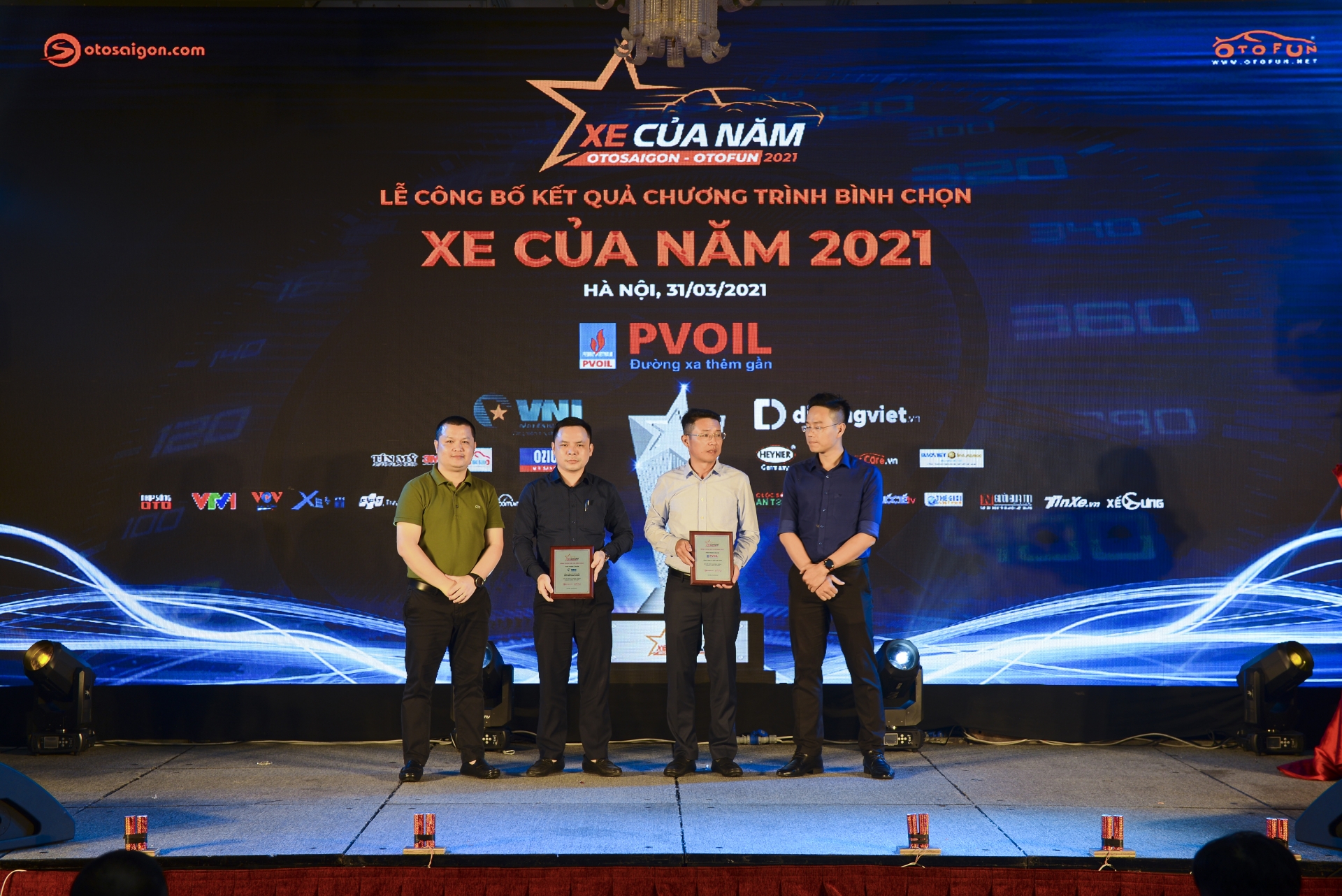 Kia Sorento giành danh hiệu XE CỦA NĂM 2021 Kia Sorento giành danh hiệu XE CỦA NĂM 2021