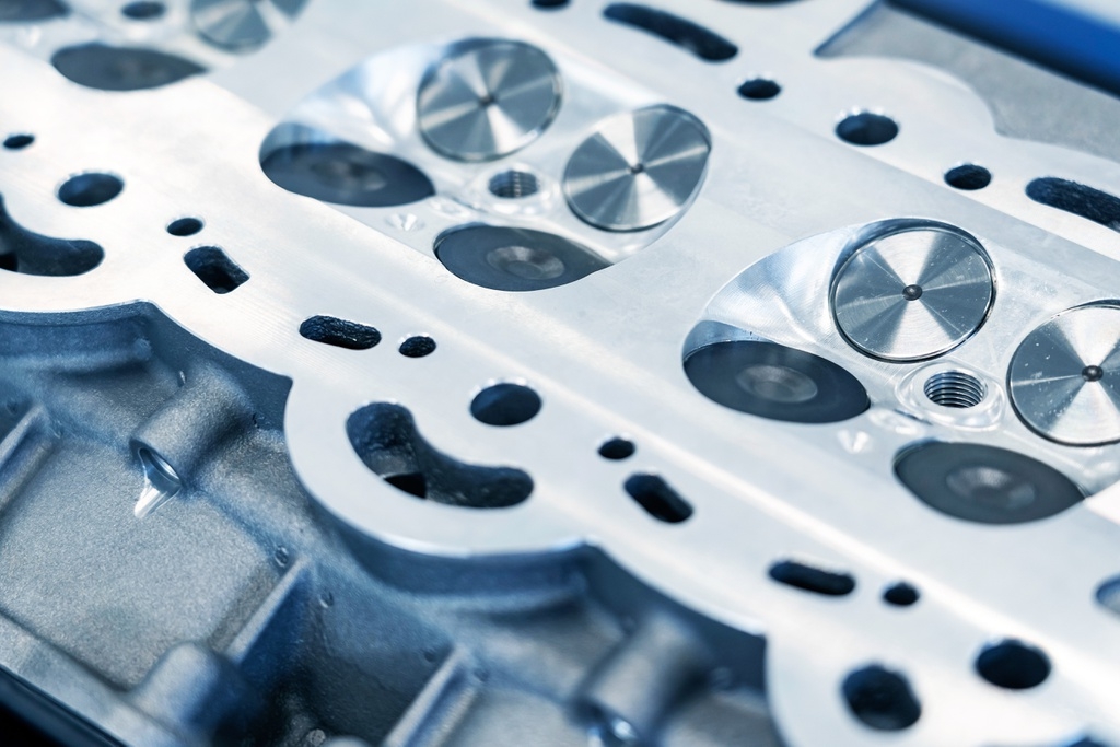 Aston Martin "khoe" động cơ V6 đầu tiên tự làm sau hơn 50 năm aston martin khoe dong co v6 dau tien tu lam sau hon 50 nam