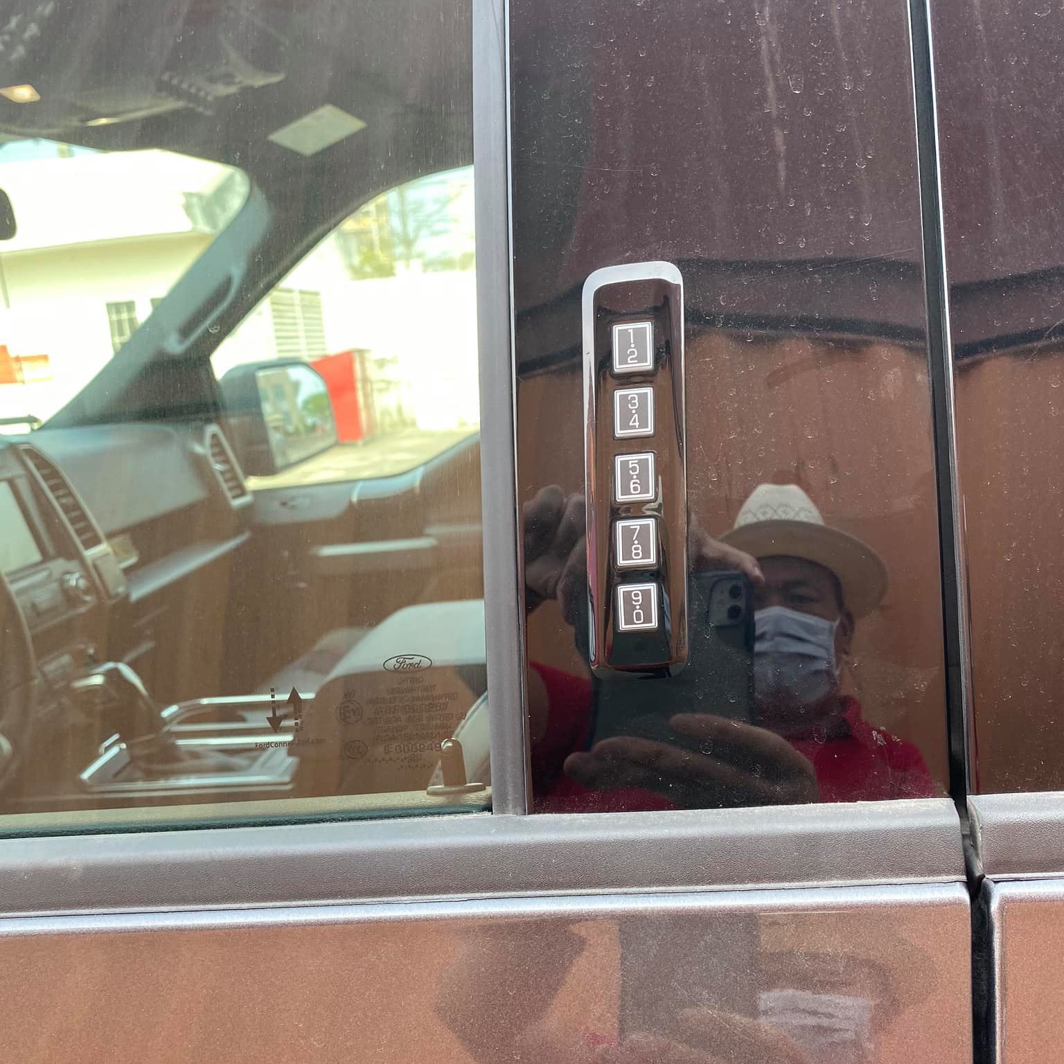 Ford F150 Raptor "cửa mở ngược" đầu tiên tại Việt Nam ford f150 raptor cua mo nguoc dau tien tai viet nam