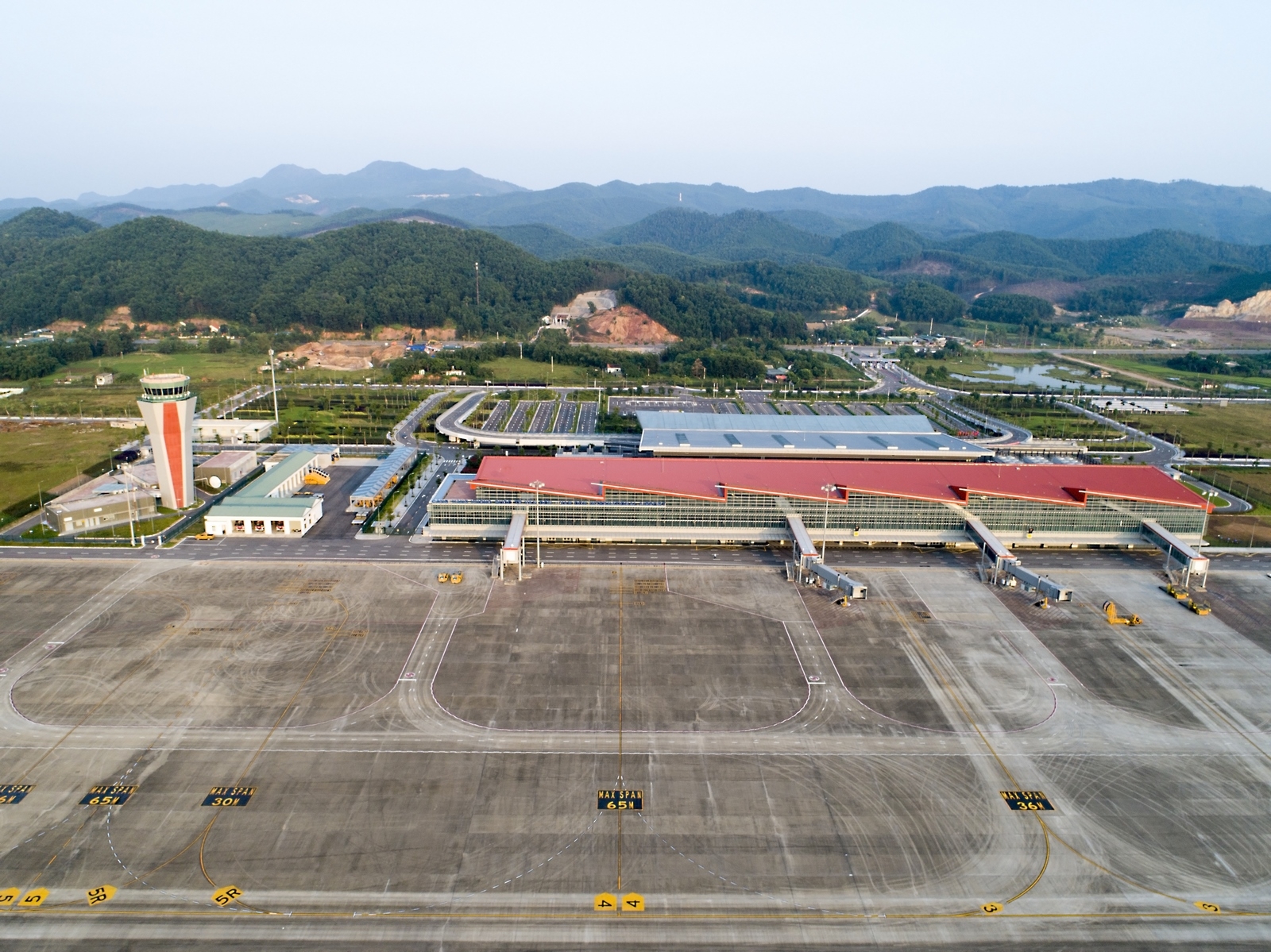 Sân bay Vân Đồn: Bài toán kinh doanh song hành cùng trách nhiệm xã hội san bay van don bai toan kinh doanh song hanh cung trach nhiem xa hoi