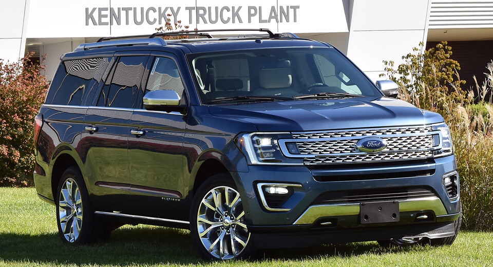 ford trieu hoi gan 68000 xe do dinh loi hop so