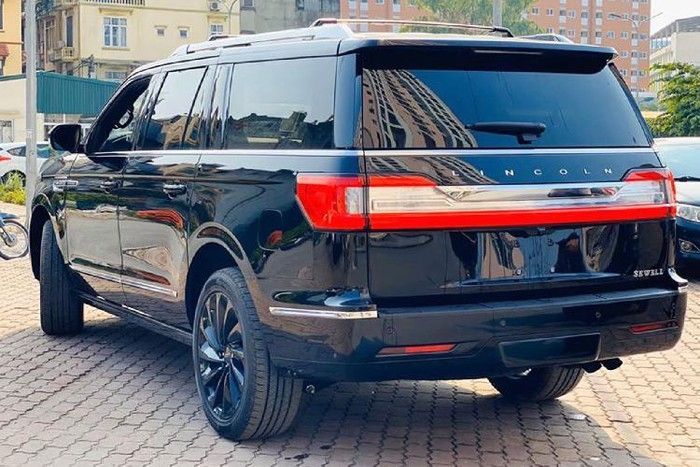 can canh lincoln navigator 2020 gia hon 8 ty tai viet nam
