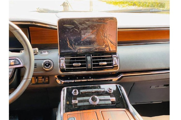 can canh lincoln navigator 2020 gia hon 8 ty tai viet nam