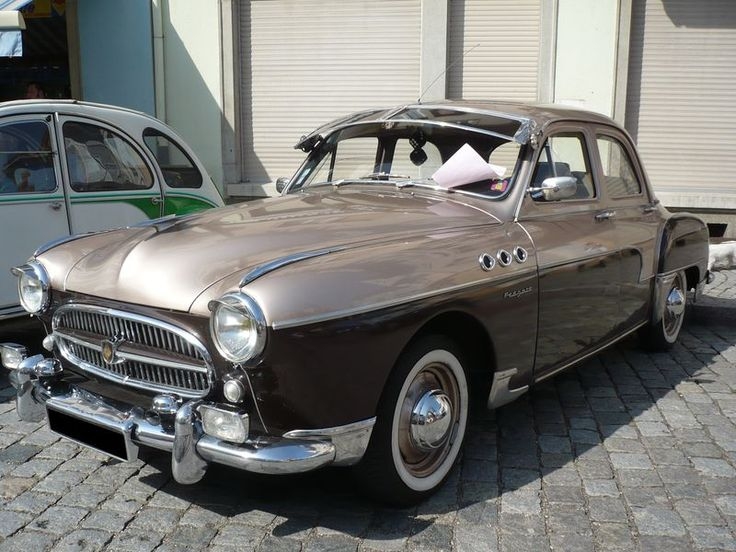 Không phải Vinfast, đây mới là chiếc ô tô đầu tiên do Việt Nam sản xuất khong phai vinfast day moi la chiec xe hoi dau tien do viet nam san xuat