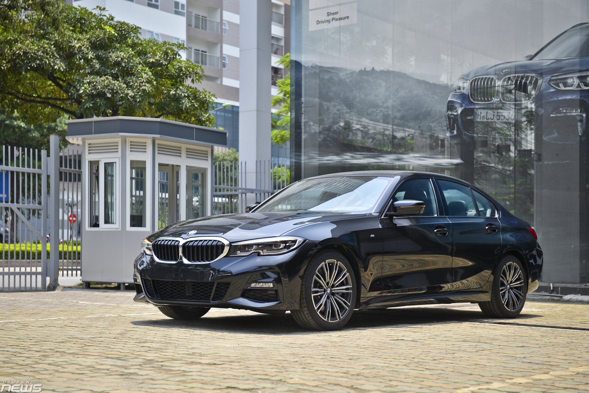 bmw 3 series ra mat phien ban moi gia ban chua duoc tiet lo