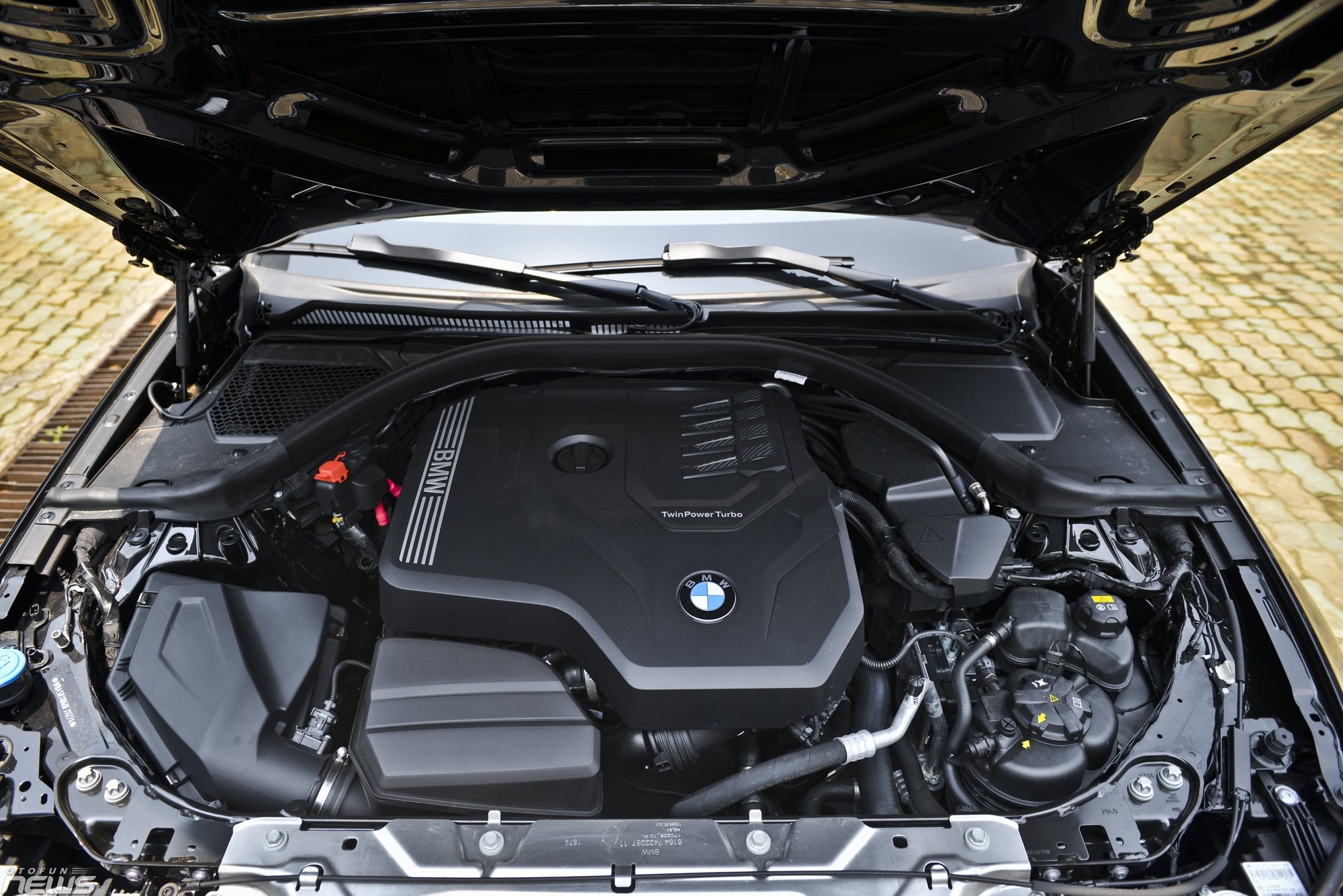 bmw 3 series ra mat phien ban moi gia ban chua duoc tiet lo