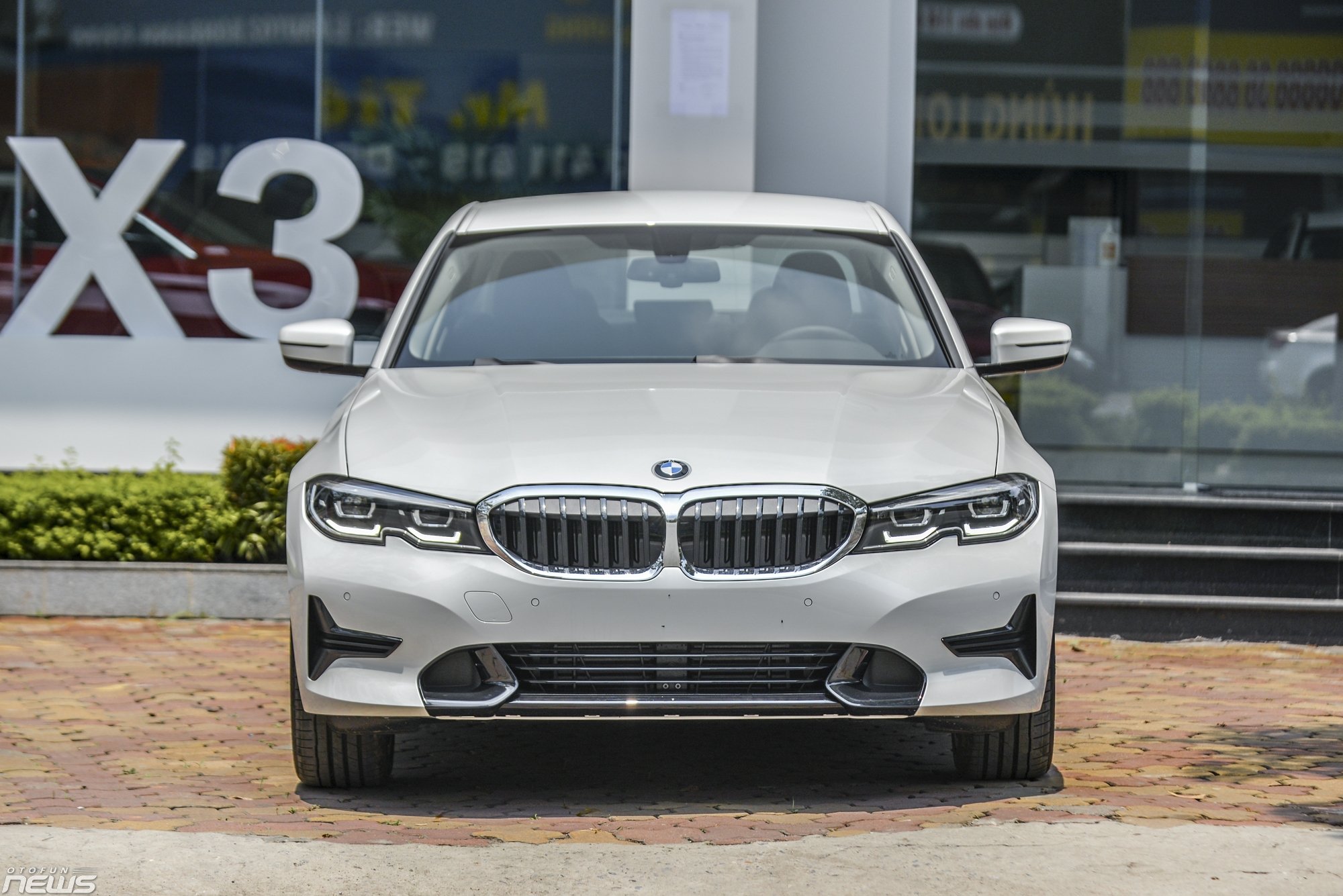 bmw 3 series ra mat phien ban moi gia ban chua duoc tiet lo