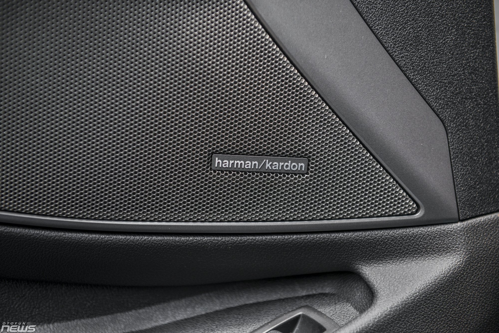 bmw 3 series ra mat phien ban moi gia ban chua duoc tiet lo