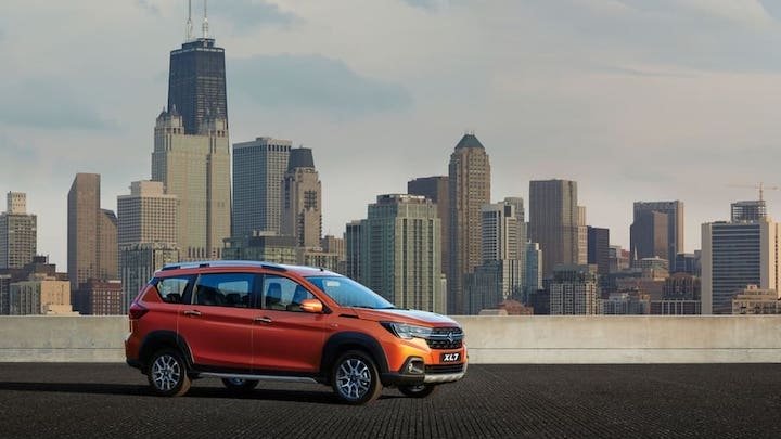 Suzuki XL7 có giá 589 triệu đồng tại Việt nam suzuki xl7 co gia 589 trieu dong tai viet nam