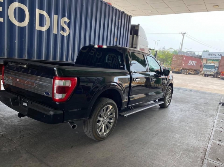 Ford F-150 2021 đầu tiên về Việt Nam với giá 4 tỷ đồng Ford F-150 2021 đầu tiên về Việt Nam với giá 4 tỷ đồng