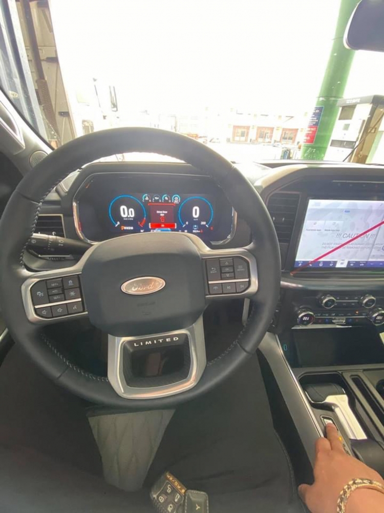 Ford F-150 2021 đầu tiên về Việt Nam với giá 4 tỷ đồng Ford F-150 2021 đầu tiên về Việt Nam với giá 4 tỷ đồng