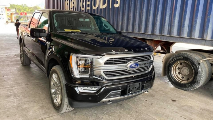 Ford F-150 2021 đầu tiên về Việt Nam với giá 4 tỷ đồng Ford F-150 2021 đầu tiên về Việt Nam với giá 4 tỷ đồng