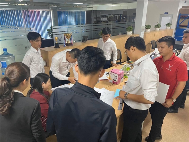 Ai là người đặt mua ô tô điện VinFast VF e34 nhiều nhất đến thời điểm này? Ai là người đặt mua ô tô điện VinFast VF e34 nhiều nhất đến thời điểm này? - 1